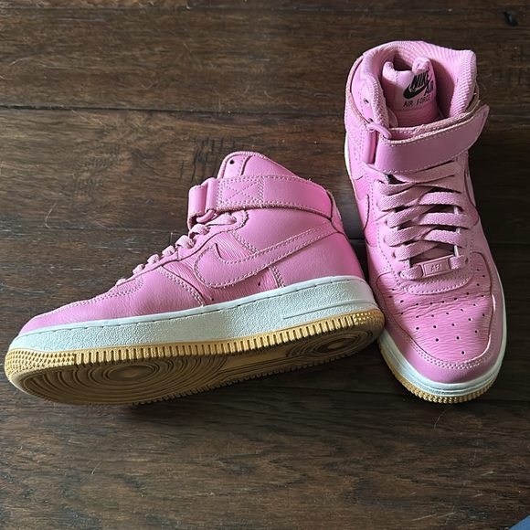 Women’s size - Nike Air Force 1 Custom Pink - Picture 3 of 4